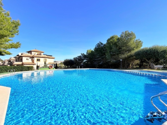 Town House for sale in Orihuela Costa