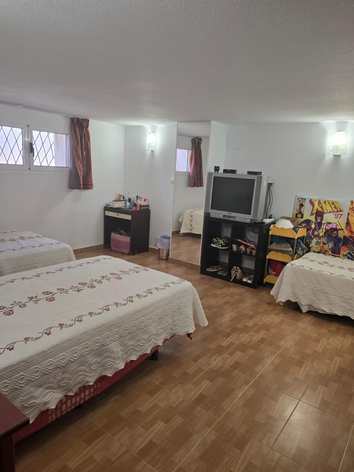 2-14 Villa in Orihuela Costa, Alicante