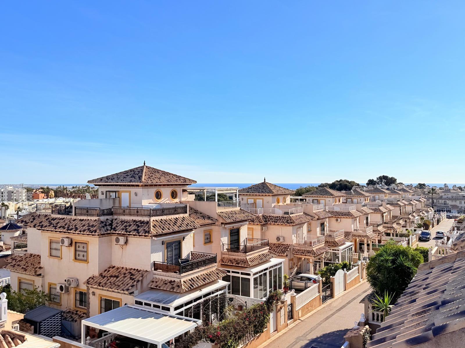 2-41 Town House in Orihuela Costa, Alicante