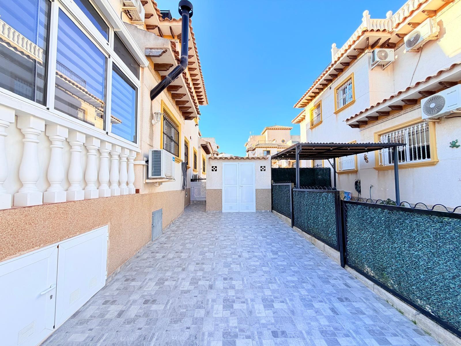 2-6 Town House in Orihuela Costa, Alicante