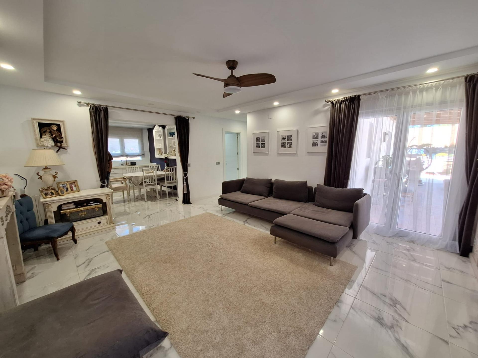2-9 Villa in Pilar de La Horadada, Alicante