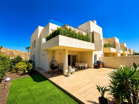 Apartment for sale in La Finca Golf Resort
