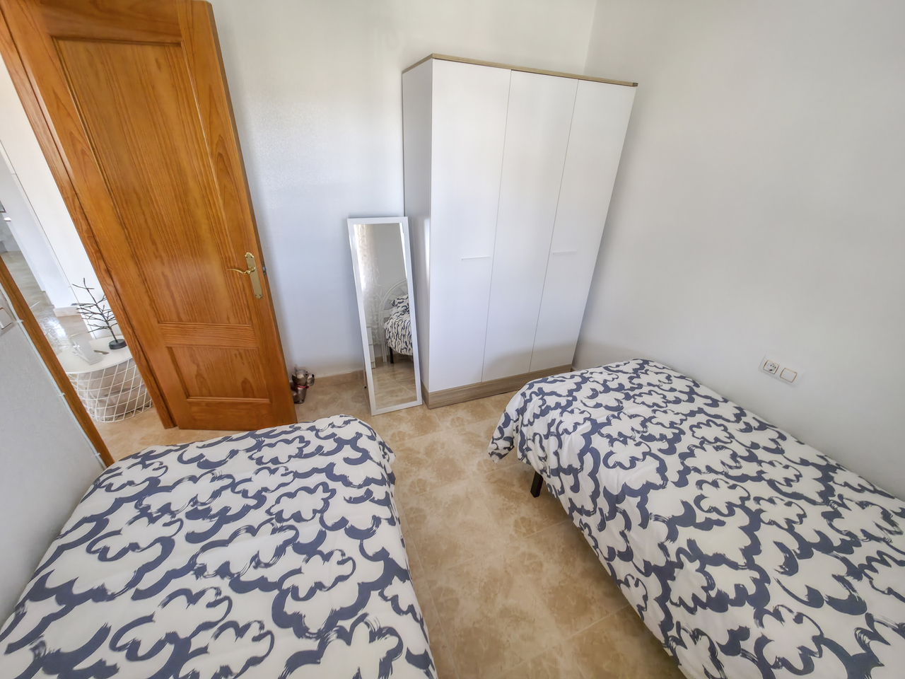 26034-apartment-for-sale-in-villamartin-66330583-large Apartment in Villamartin, Alicante