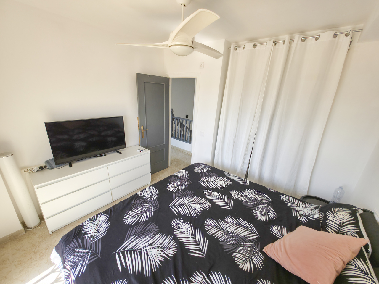 26238-villa-for-sale-in-villamartin-67183199-large Villa in Villamartin, Alicante