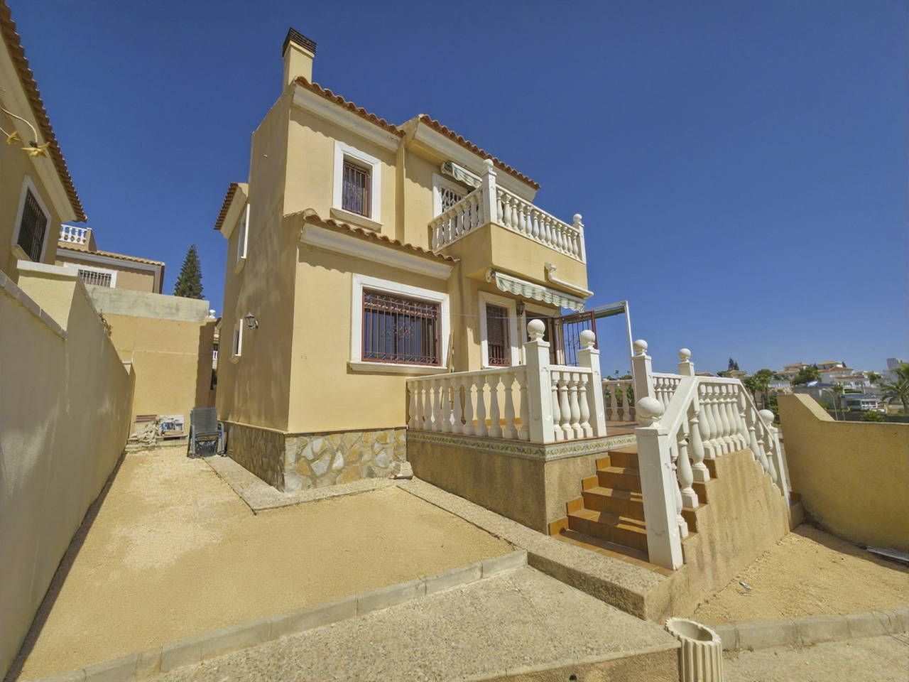 26238-villa-for-sale-in-villamartin-67183211-large.jpg Villa for sale in Villamartin