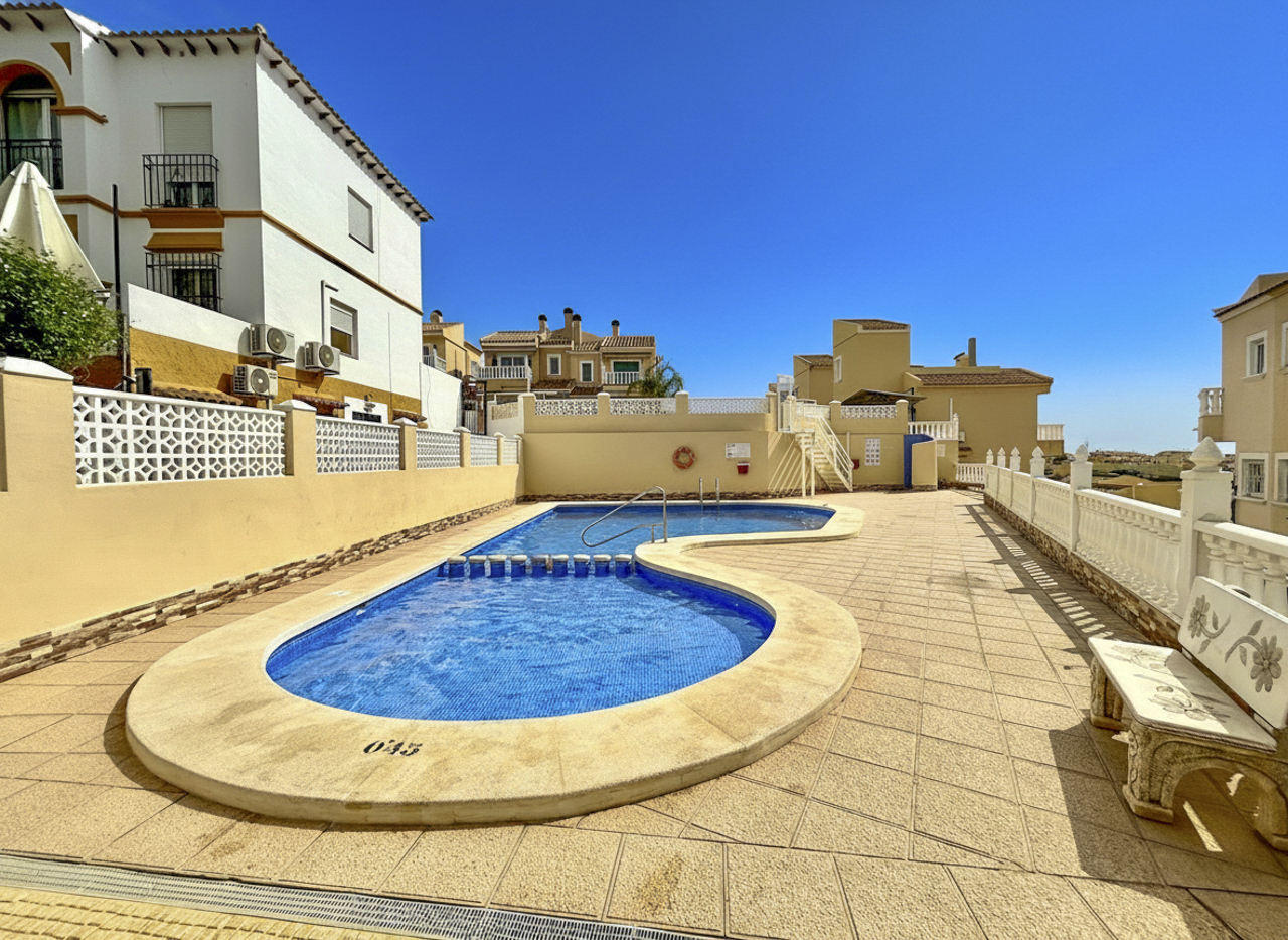26238-villa-for-sale-in-villamartin-67183986-large Villa in Villamartin, Alicante