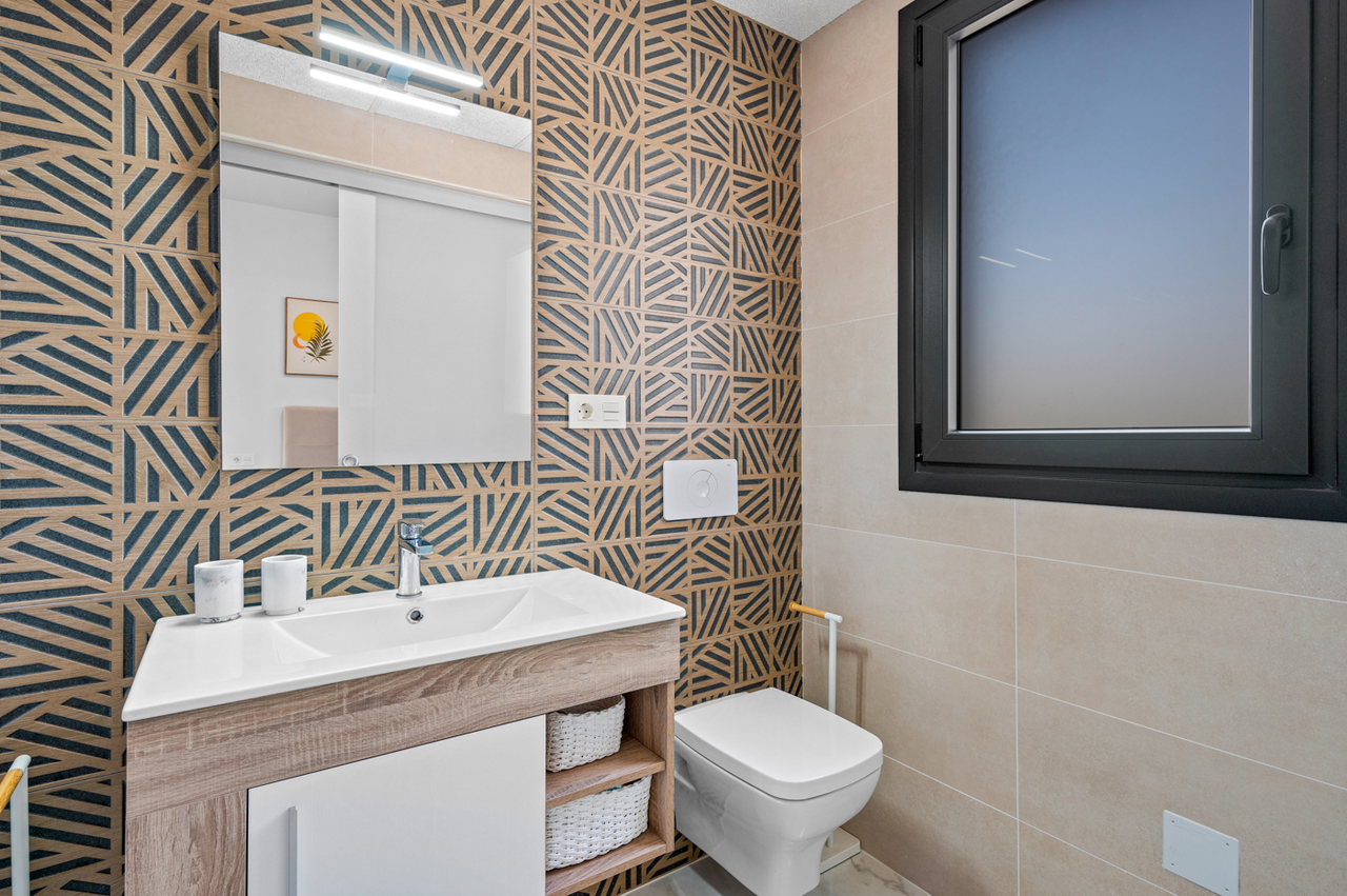 26a628m0809 Apartment in Villamartin, Alicante