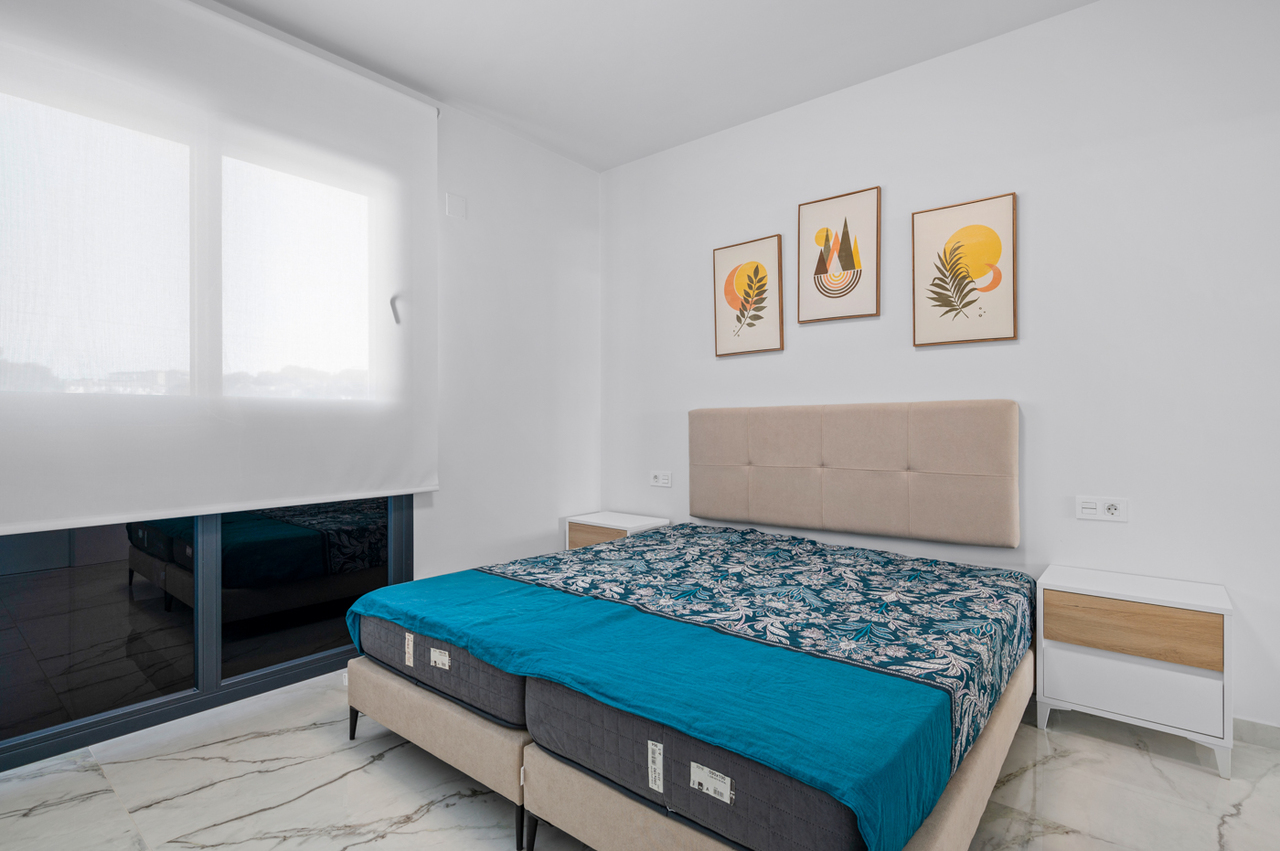 26f172j0811 Apartment in Villamartin, Alicante