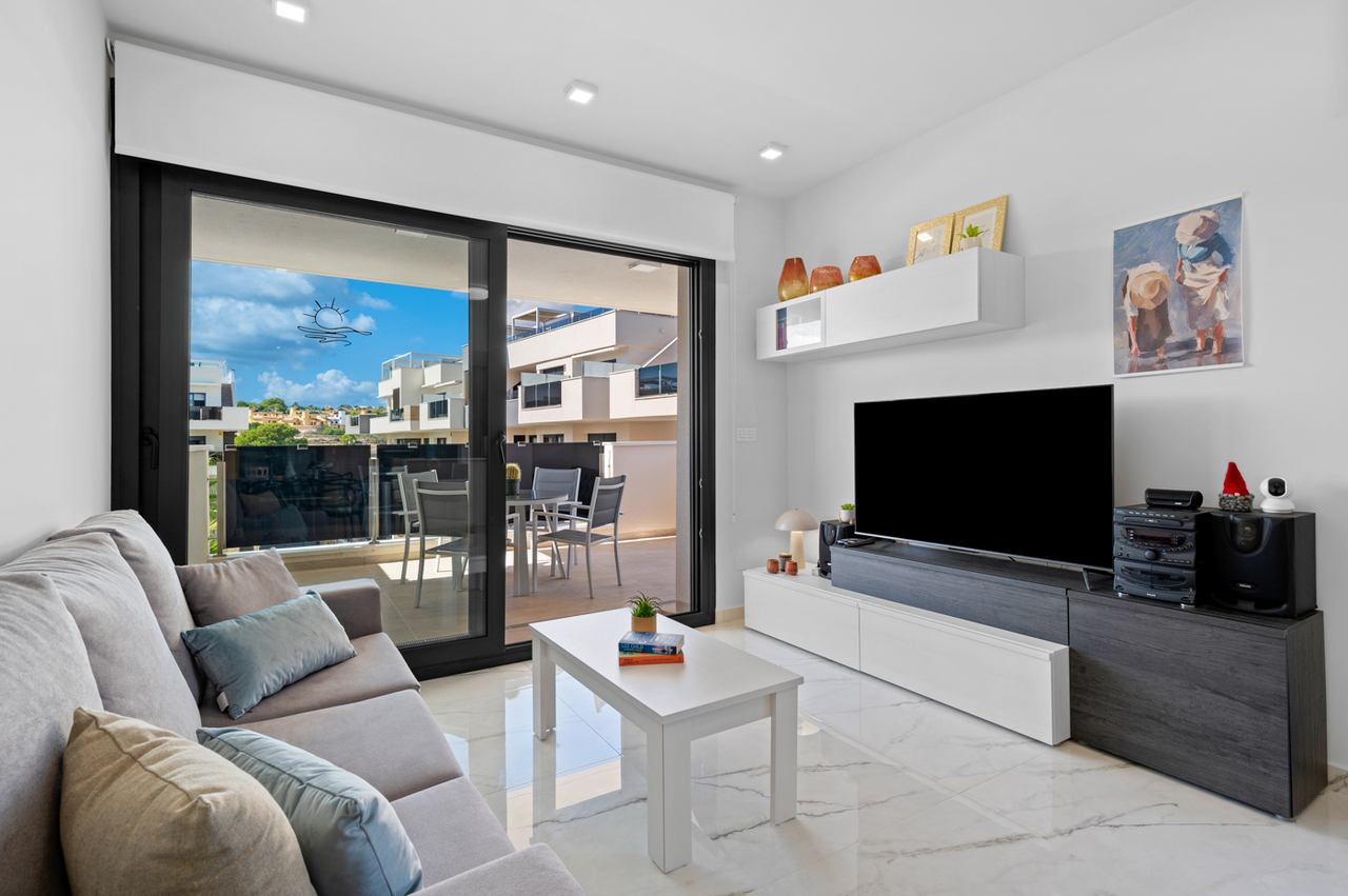 26f962x0815 Apartment in Villamartin, Alicante