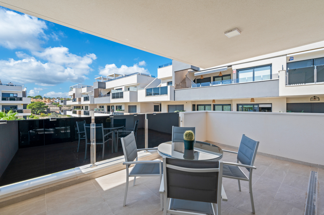 26h202z0816 Apartment in Villamartin, Alicante