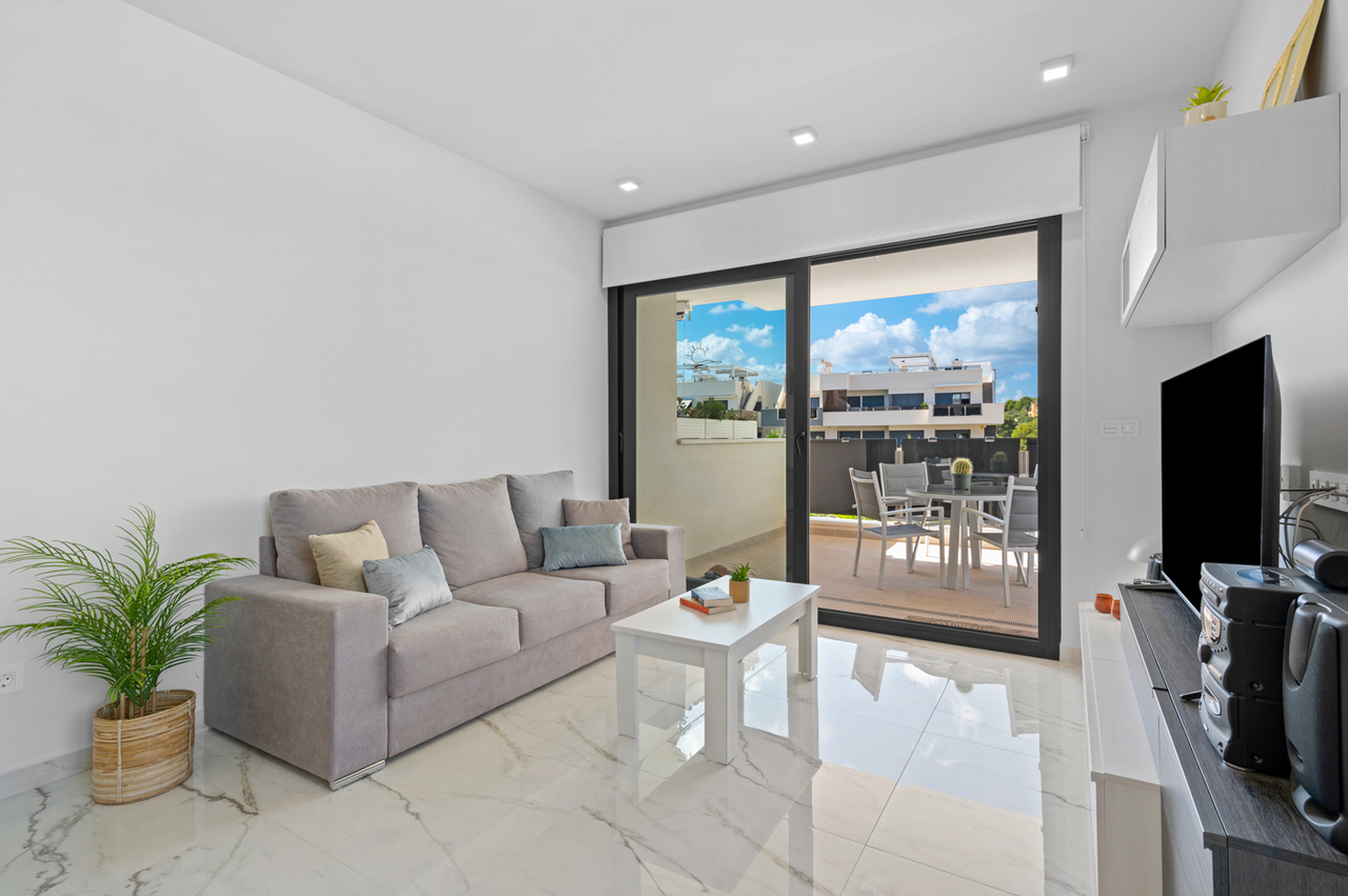 26i635o0815 Apartment in Villamartin, Alicante