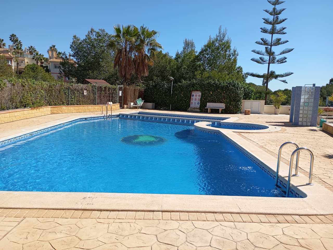 26r688p0843 Apartment in Villamartin, Alicante