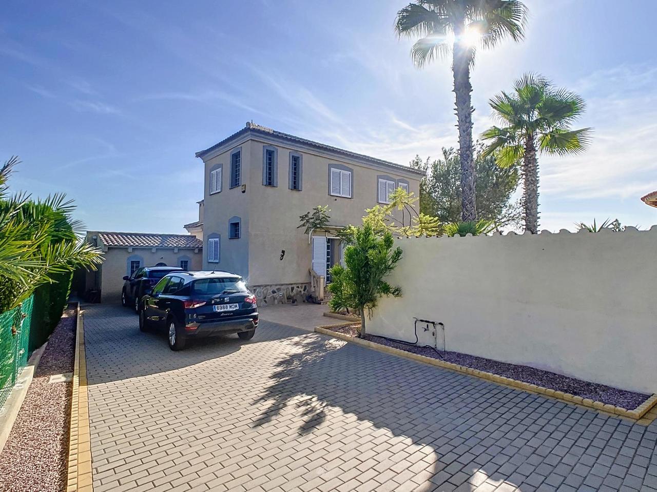 26y127p0827 Villa in Pinar de Campoverde, Alicante
