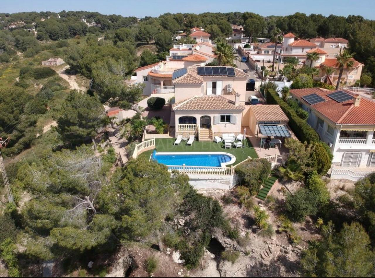 26y852m0832 Villa in Pinar de Campoverde, Alicante