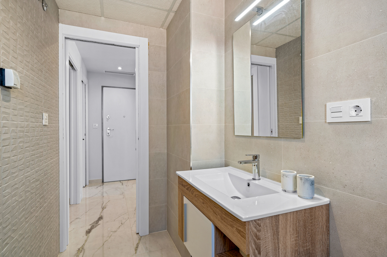 26z413y0810 Apartment in Villamartin, Alicante