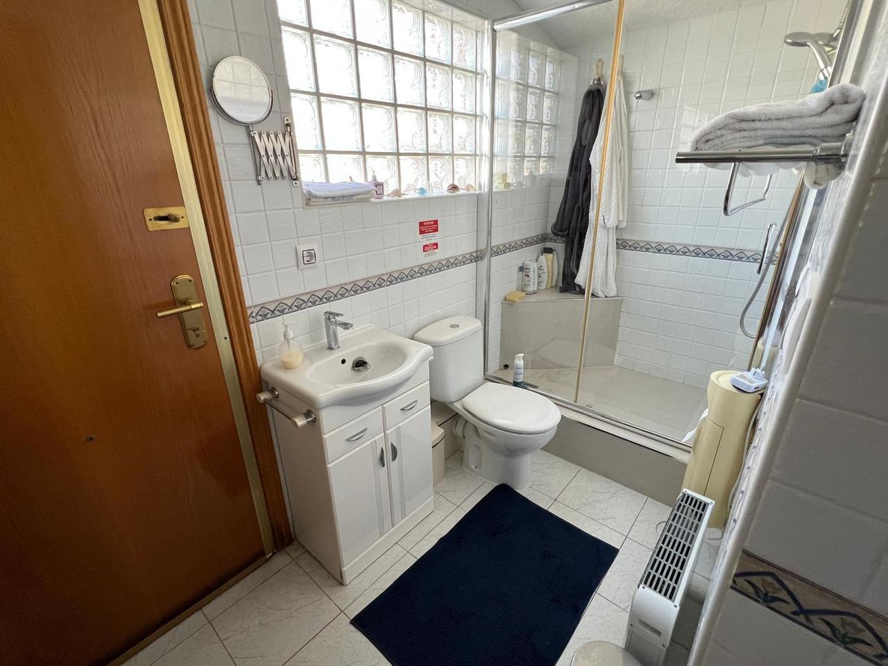 29b3b128bb2c1d0519fc_xlarge Villa in Cabo Roig, Alicante
