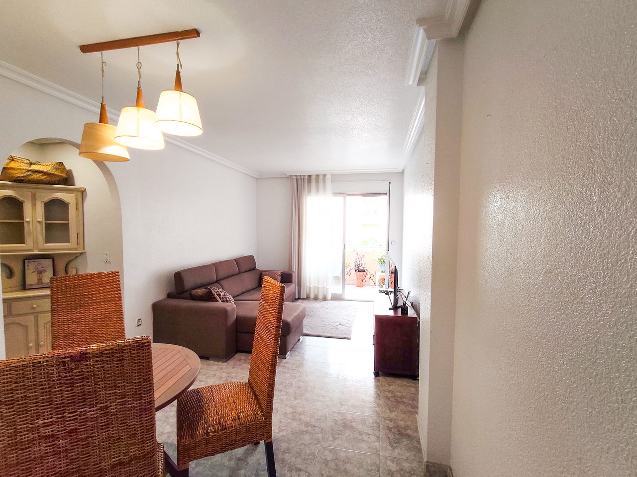 2_bedroom_beachside_apartment_in_guardamar_del_segura9_xlarge Apartment in Guardamar del Segura, Alicante