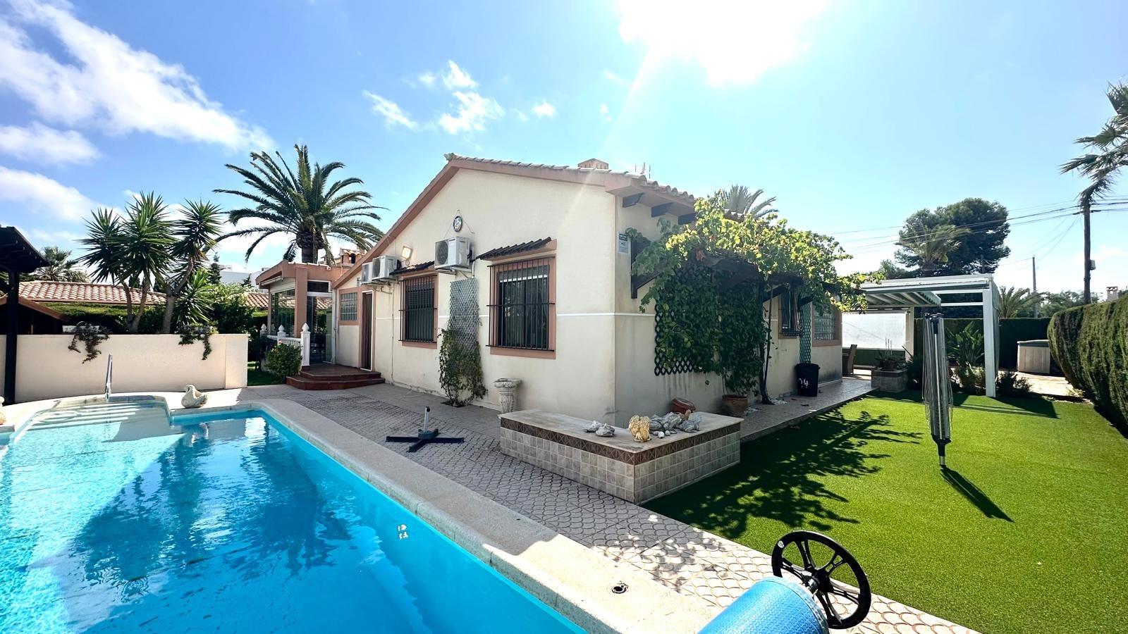 3-1-7.jpg Villa for sale in Cabo Roig
