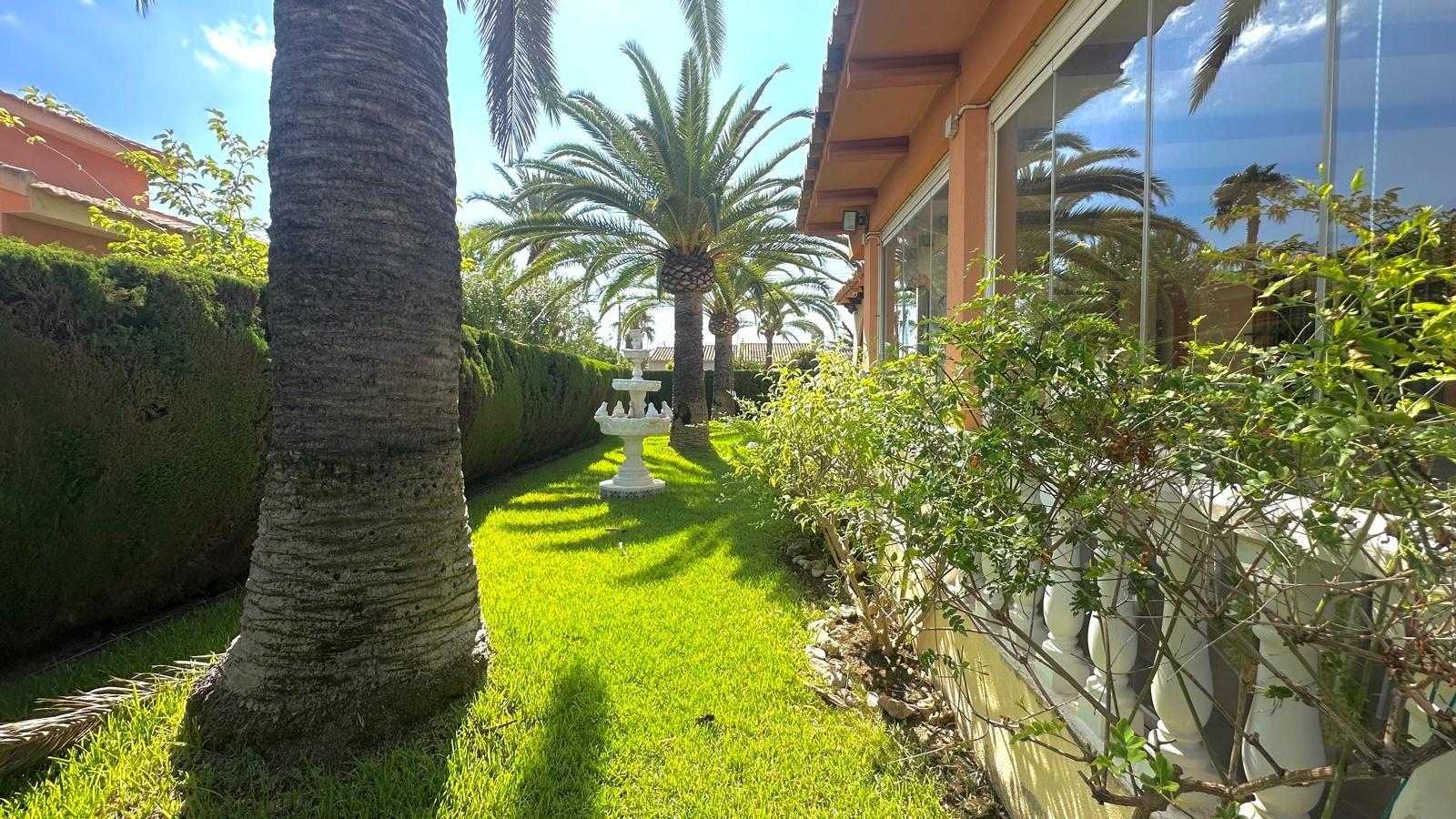 3-27 Villa in Cabo Roig, Alicante