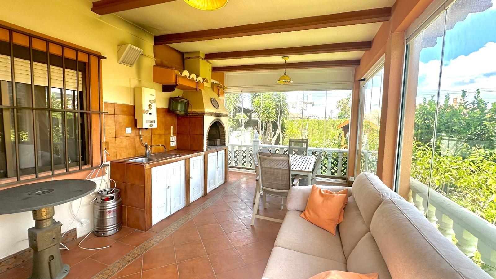 3-33 Villa in Cabo Roig, Alicante