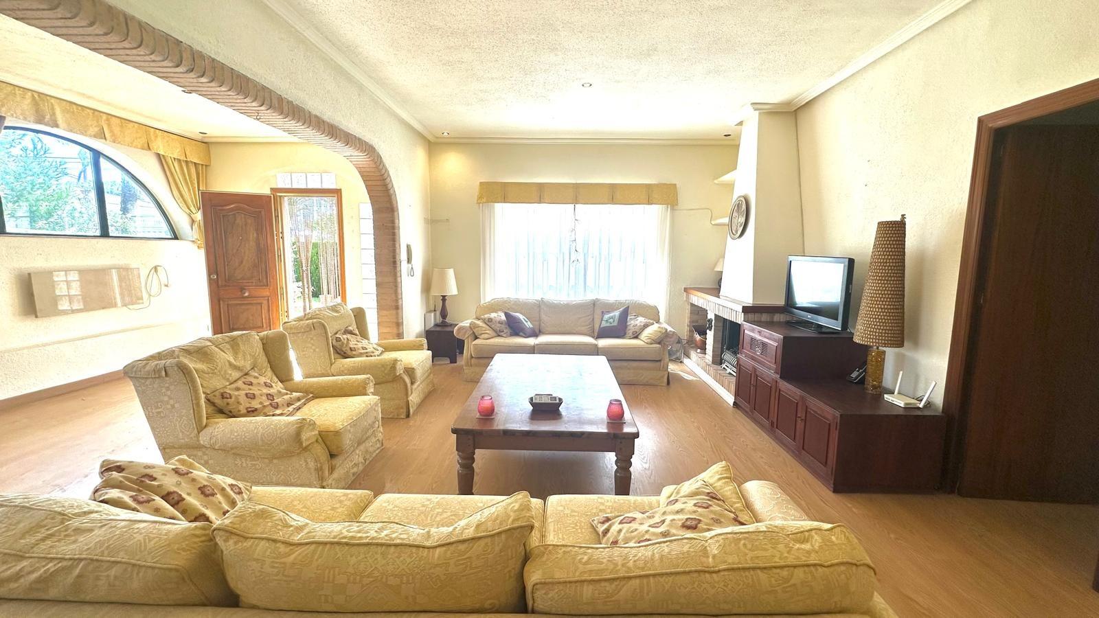 3-36 Villa in Cabo Roig, Alicante