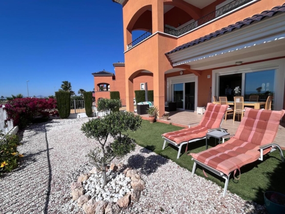 Apartment for sale in Altaona Golf