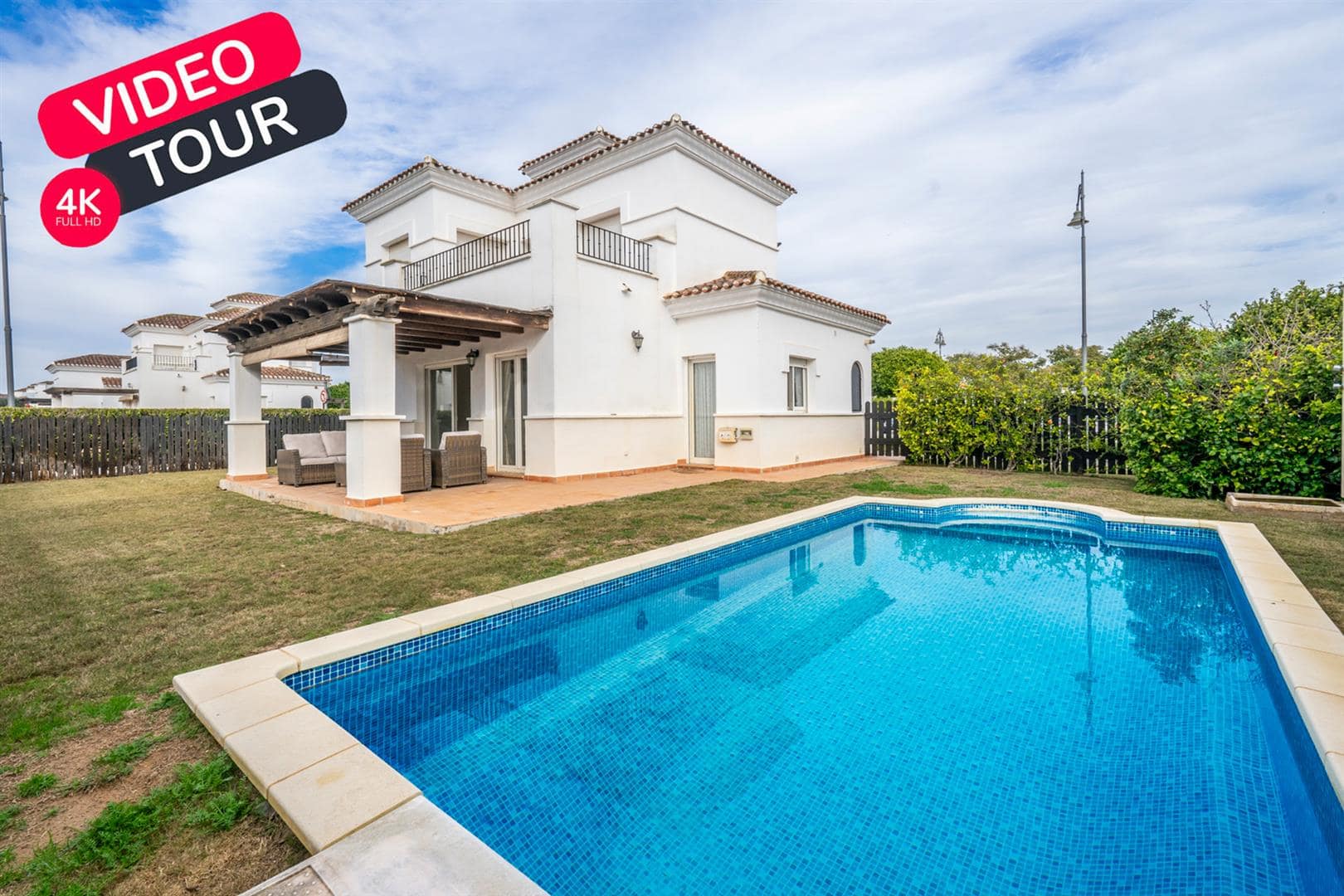 3F9a3Hsyv0yx_9v-r6kbew.jpg Villa for sale in La Torre Golf Resort