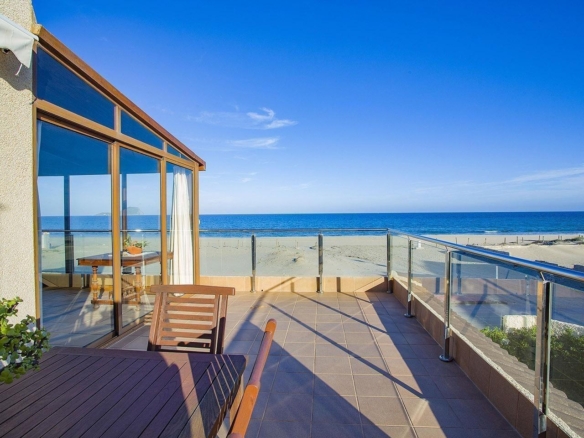 Villa for sale in La Manga del Mar Menor