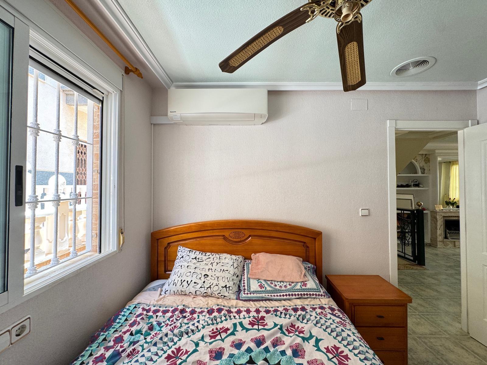 4-24 Town House in Guardamar del Segura, Alicante