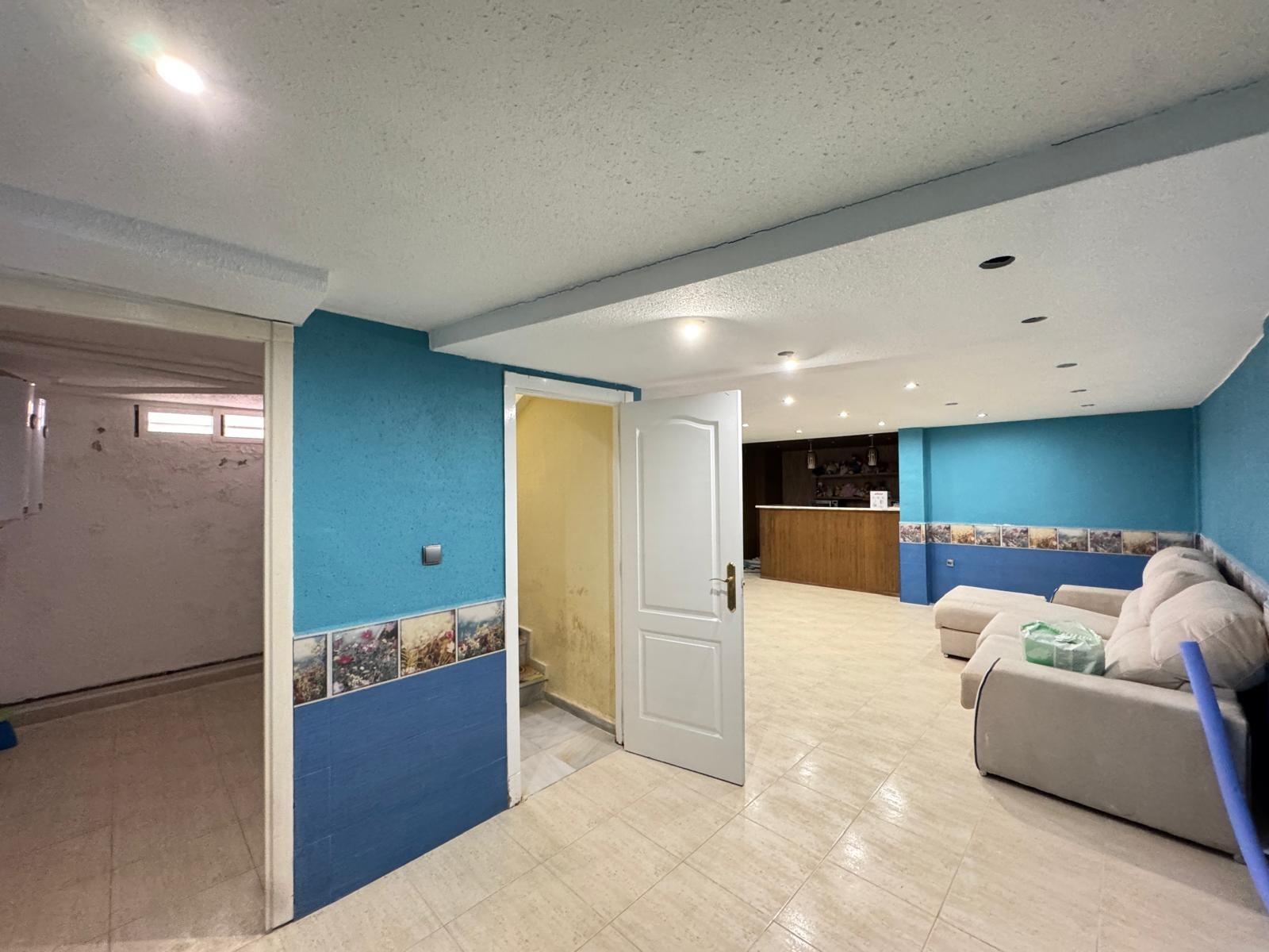 4-33 Town House in Guardamar del Segura, Alicante