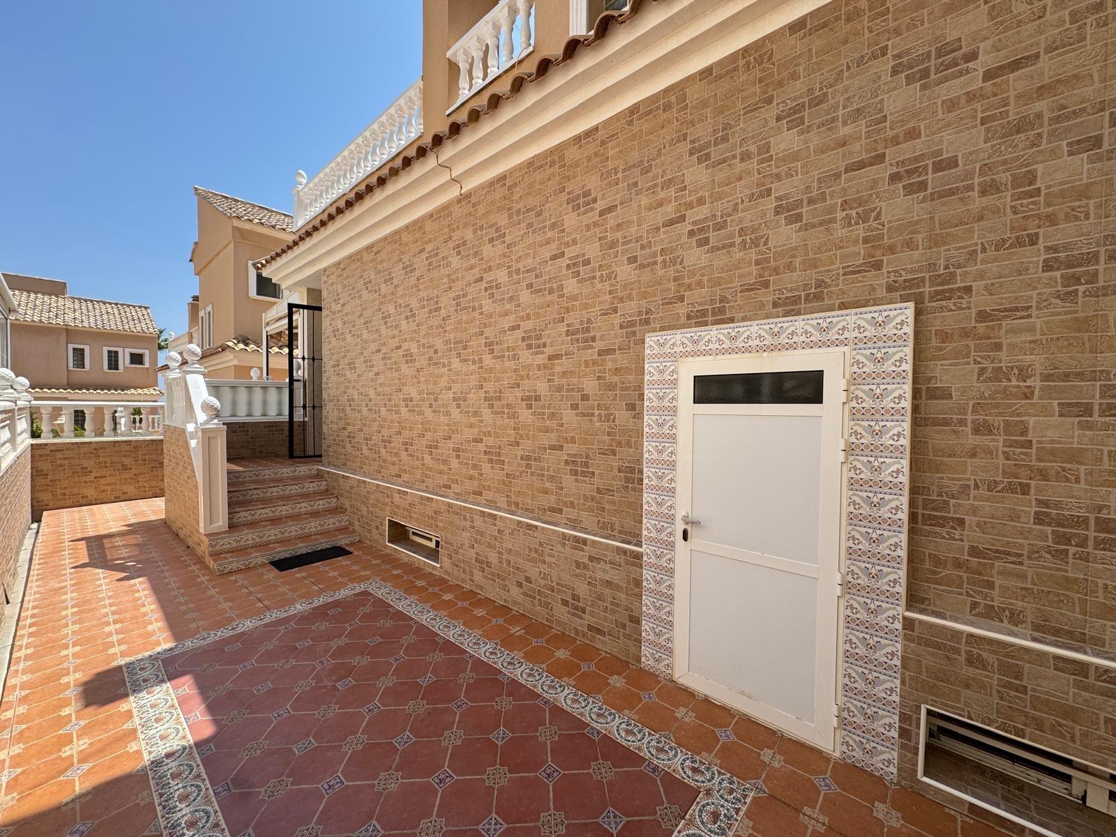 4-5 Town House in Guardamar del Segura, Alicante