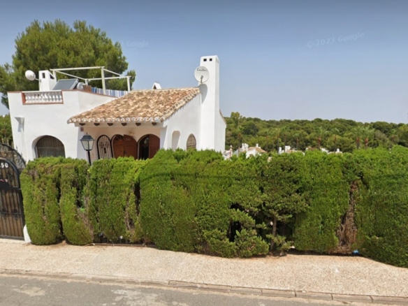 Villa for sale in Villamartin