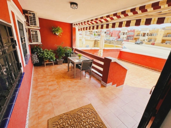 Bungalow for sale in Orihuela Costa