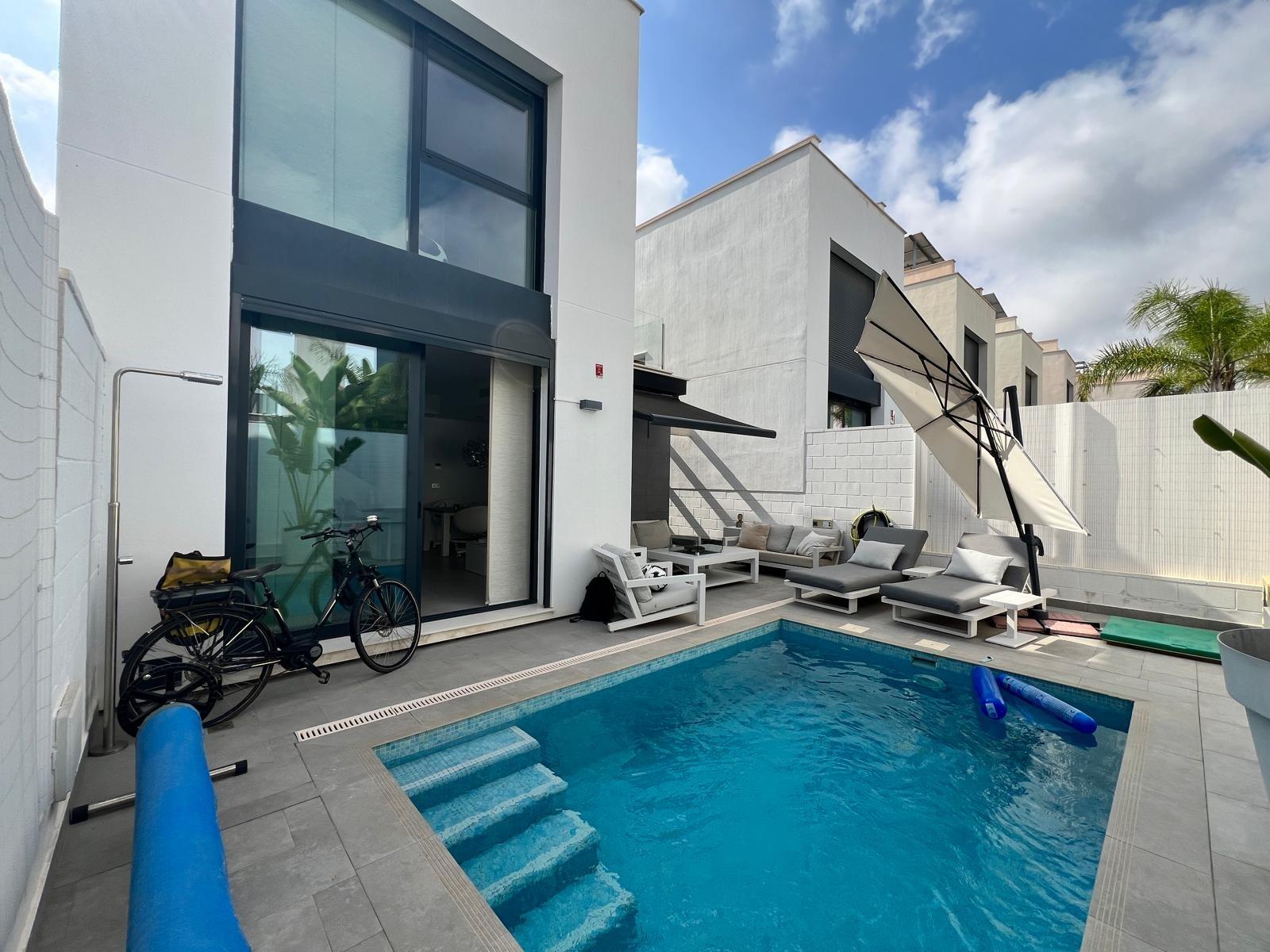 7-23 Villa in Orihuela Costa, Alicante