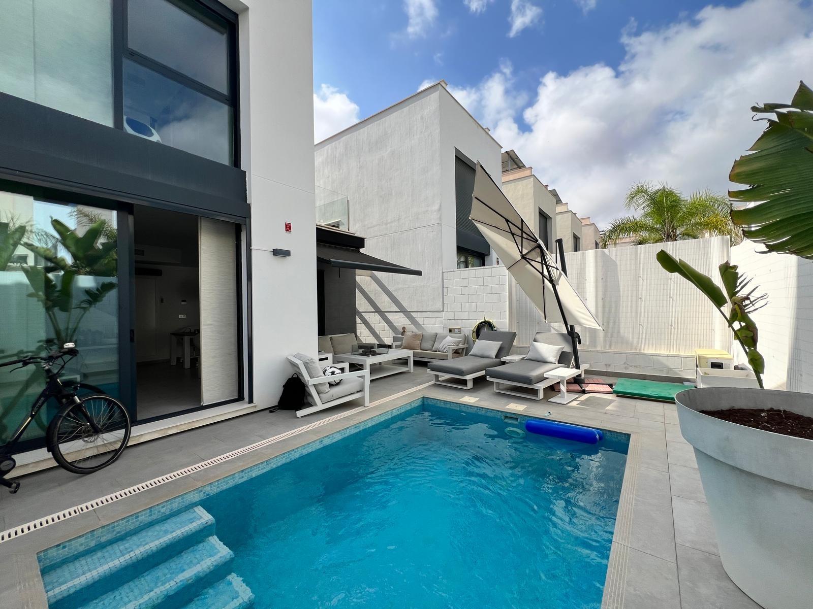 7-4 Villa in Orihuela Costa, Alicante