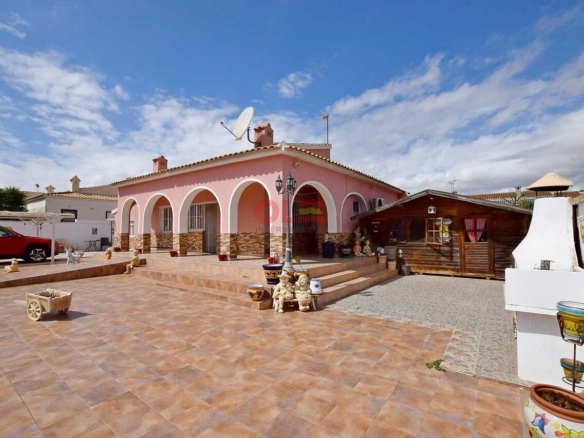 Villa for sale in Cabo Roig