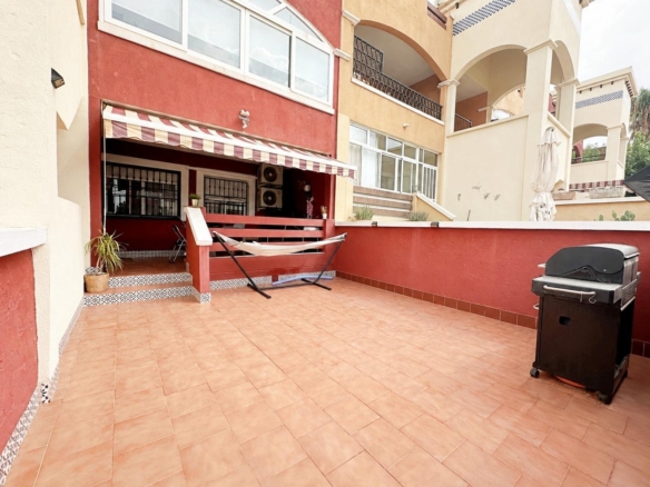 Bungalow for sale in Orihuela Costa