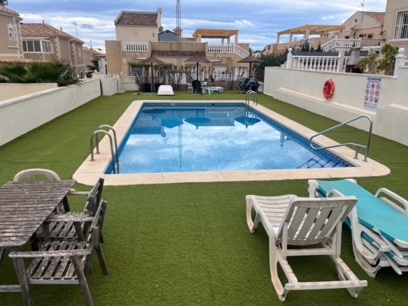 Duplex for sale in San Miguel de Salinas