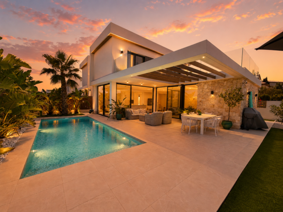 Villa for sale in Cabo Roig