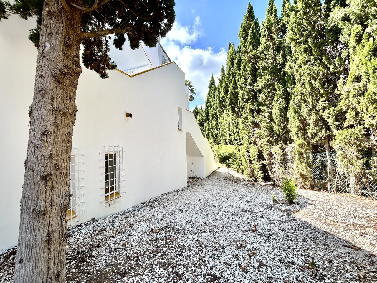 IMG_0001_xlarge Villa in Villamartin, Alicante