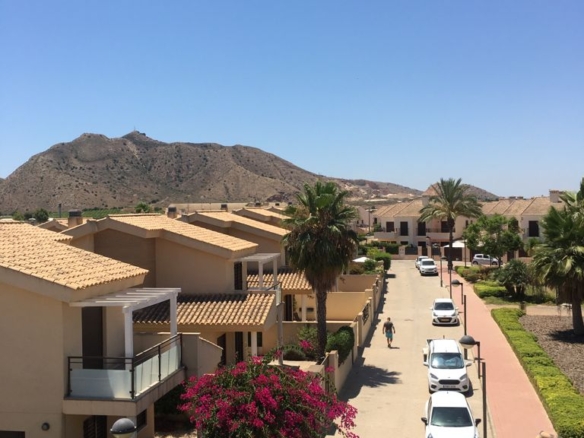 Duplex Penthouse 3 bed 2 bath in San Cayetano