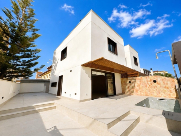 Villa for sale in Santiago de la Ribera