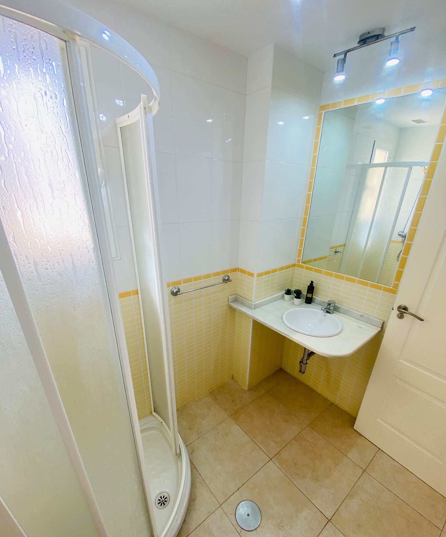 WhatsApp-Image-2026-07-03-at-4.49.09-PM-1 3 Bedroom Duplex Penthouse for Sale in San Cayetano