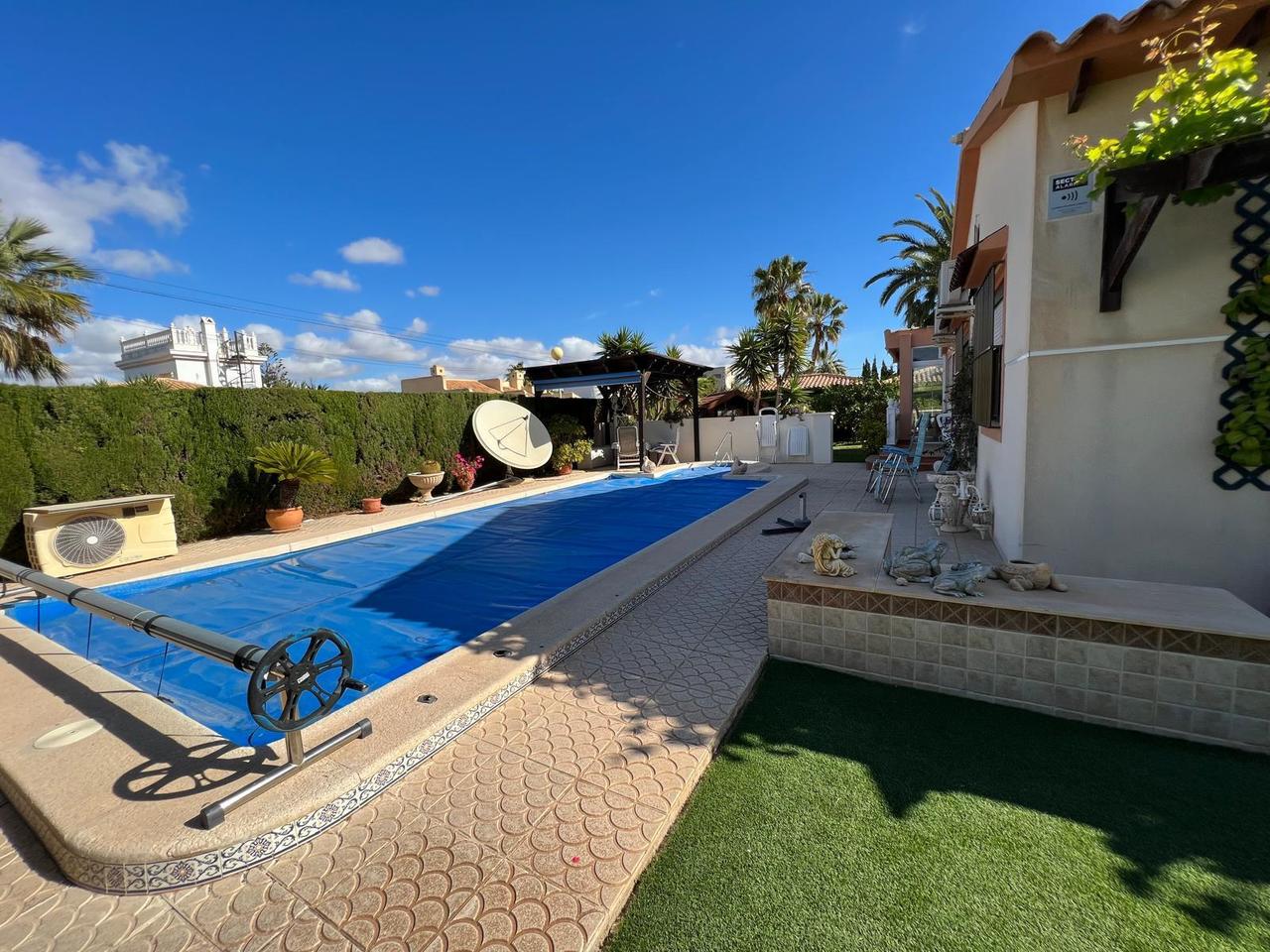 WhatsApp_Image_2026-03-03_at_14.57.25__4__xlarge Villa in Cabo Roig, Alicante
