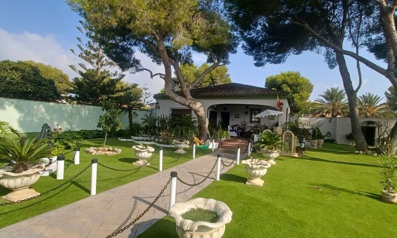 d93fc543-20230912-103942.jpg Villa for sale in Orihuela Costa