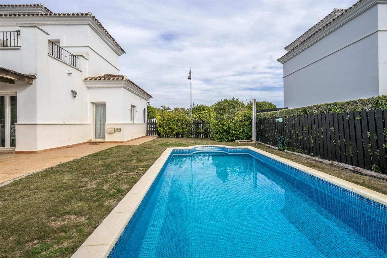 dR8JULsw6kGPw0FVAto4wQ Villa in La Torre Golf Resort,