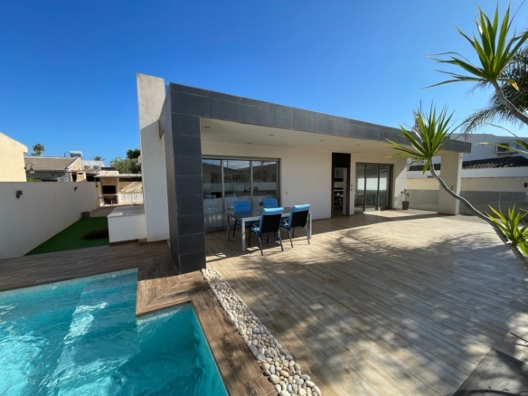 Villa for sale in Mar de Cristal