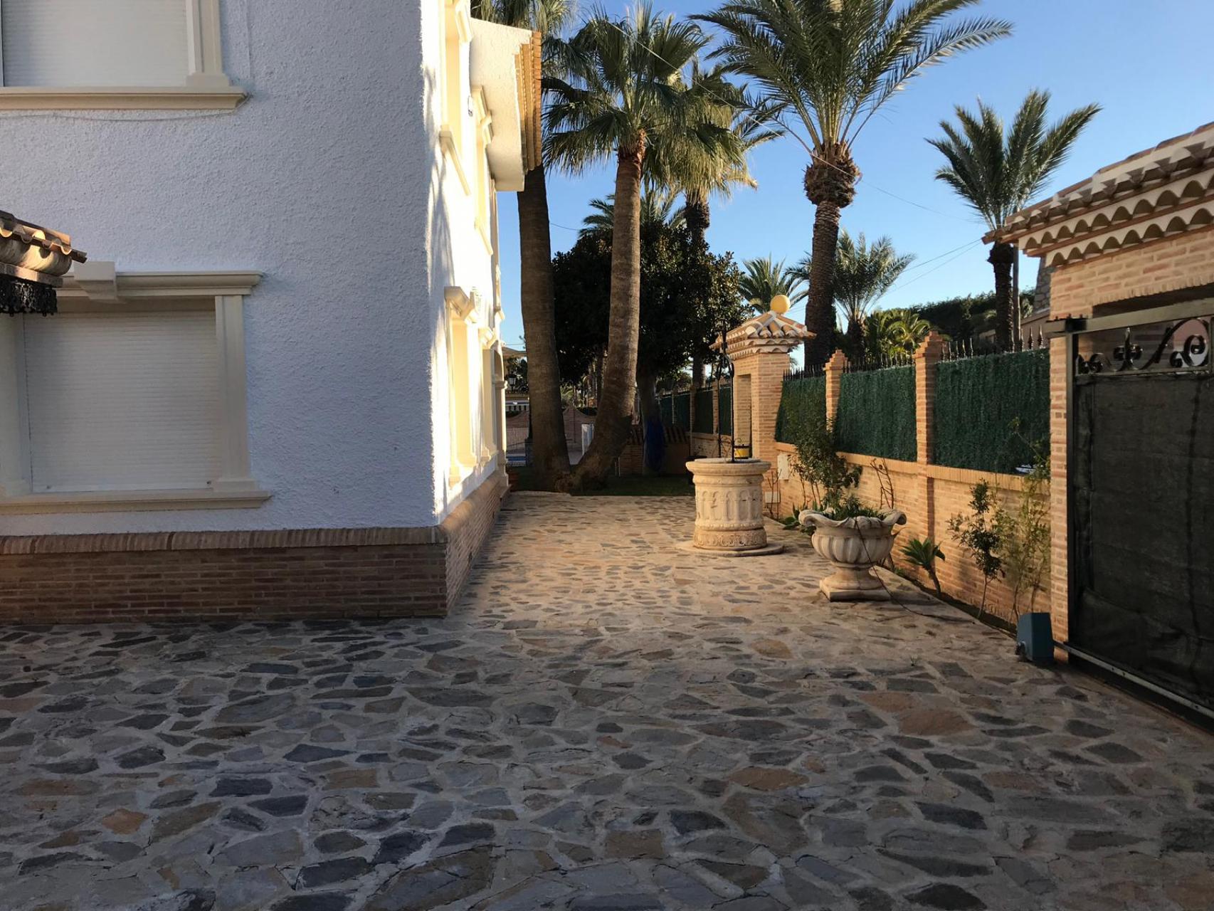 g_unf0jfb47a2nexdrj2yx Villa in Orihuela Costa, Alicante