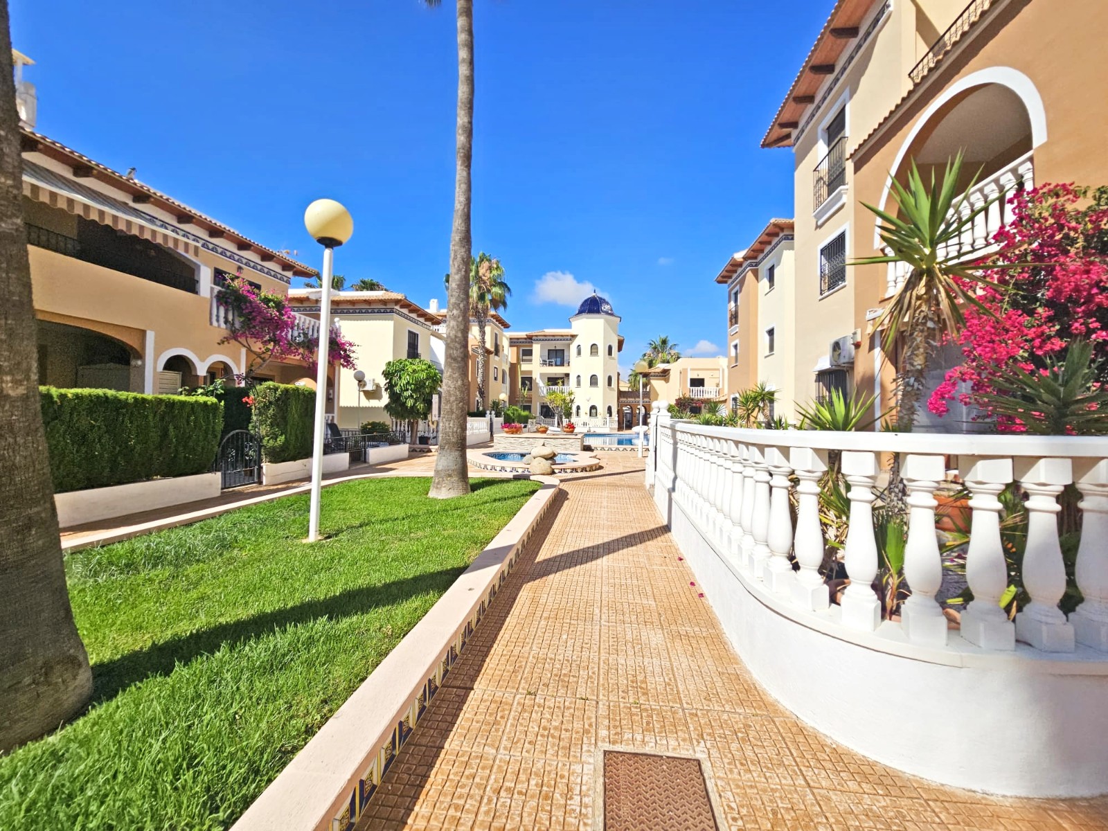 o_1h2amsc0v1adv15ikbt91k9v1mcm2l Apartment in Los Alcazares, Murcia