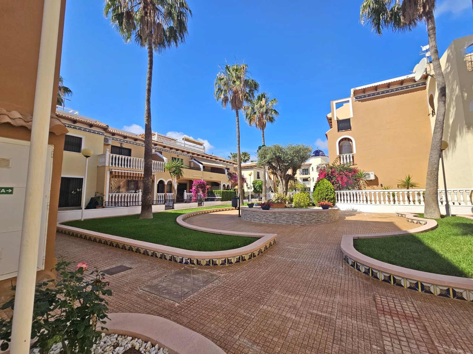 o_1h2amsc0voc38dl87516co1td82t Apartment in Los Alcazares, Murcia